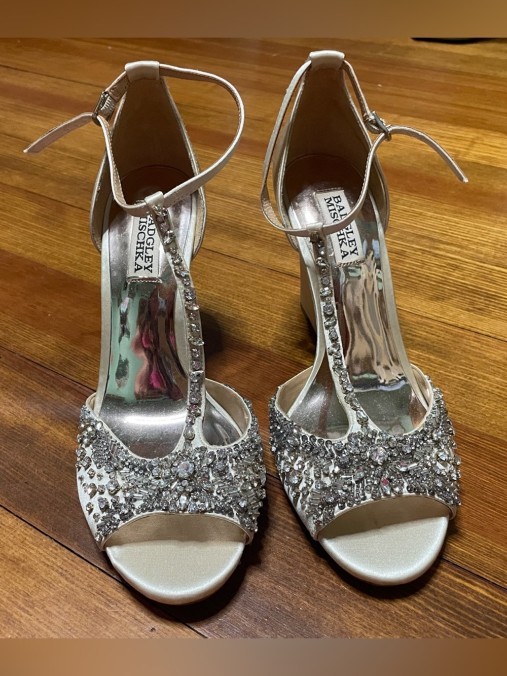Anthropologie BHLDN Badgley Mischka Ivory Beaded T-Strap Wedge Wedding Sandals - Picture 3 of 16